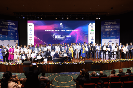 Awards Group Pic (1)